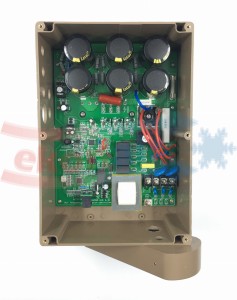 SKRZYNKA Z PŁYTĄ PASAT 30 inverter